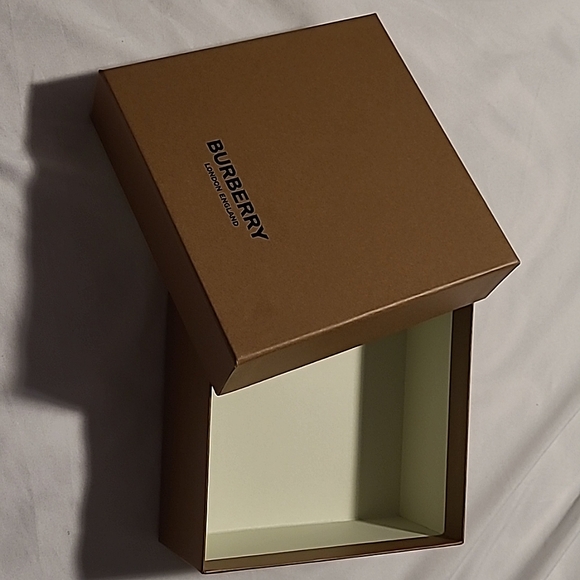 Small brown BURBERRY box and bag - Picture 5 of 8